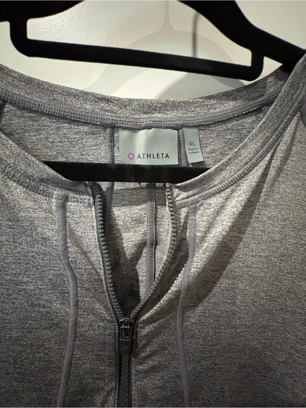 Athleta Heather Gray Performance top